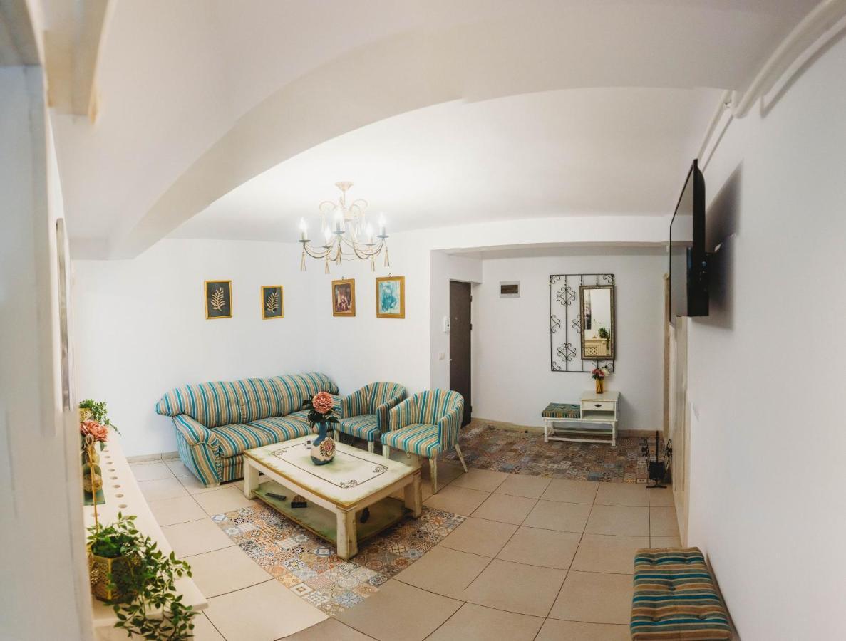 Appartamento La Contessa Târgu Neamț Esterno foto
